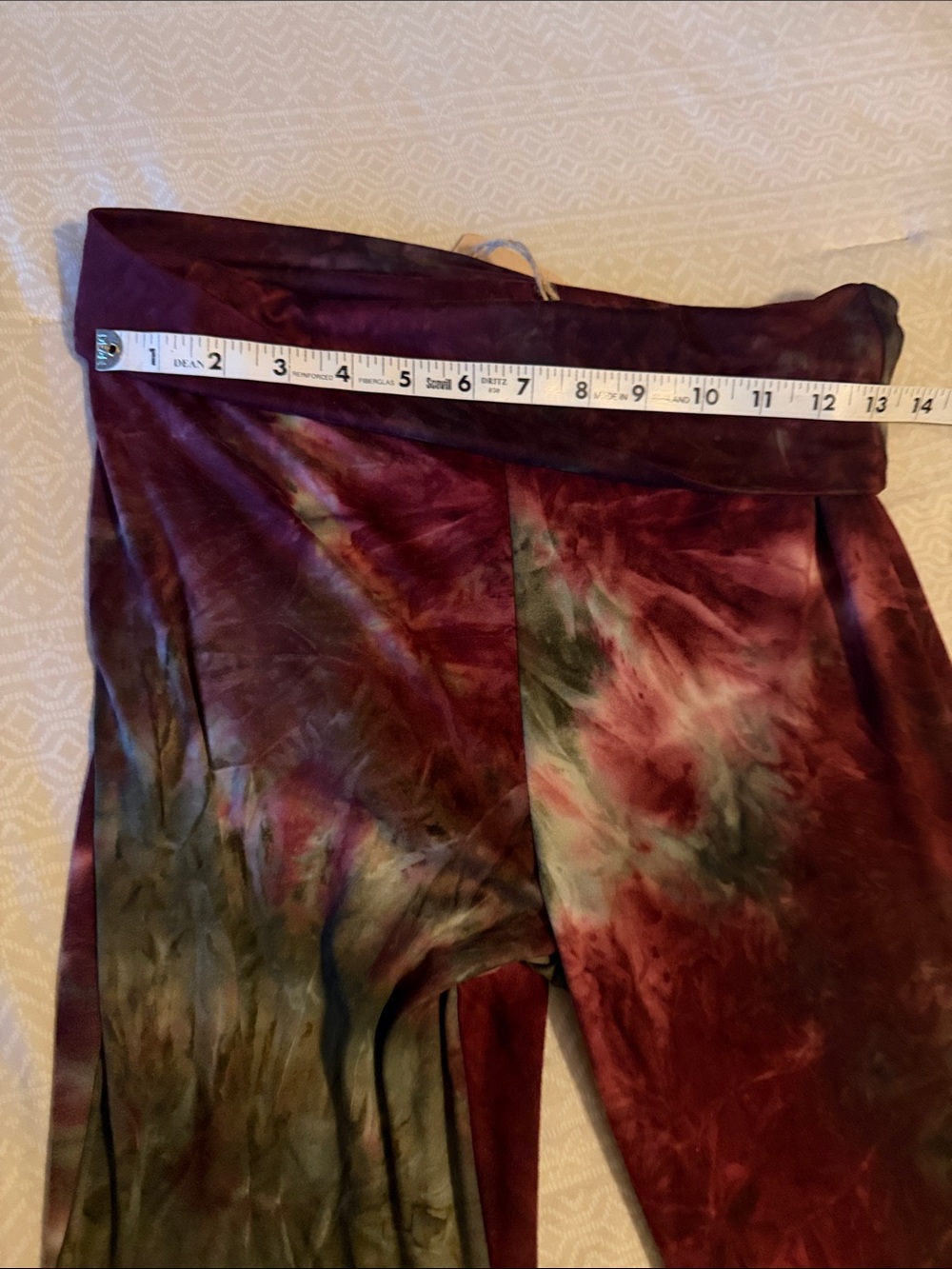Kantha Bae open hands brown velvet bells - Picture 9 of 9